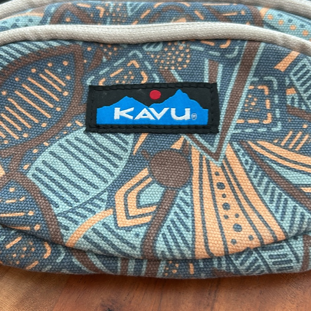 KAVU Geometric ClothBelt Bag Fanny Pack- Blue and Tan - Picture 7 of 7
